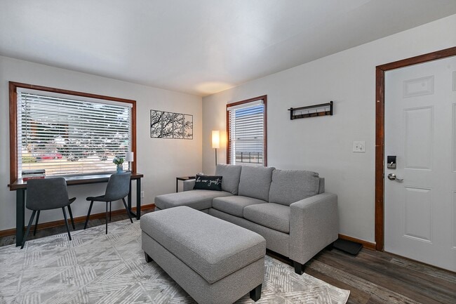 Primary Photo - 2321 Logan St