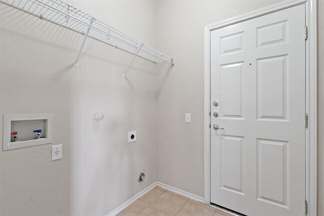 Building Photo - 10936 Furrow Hill Dr