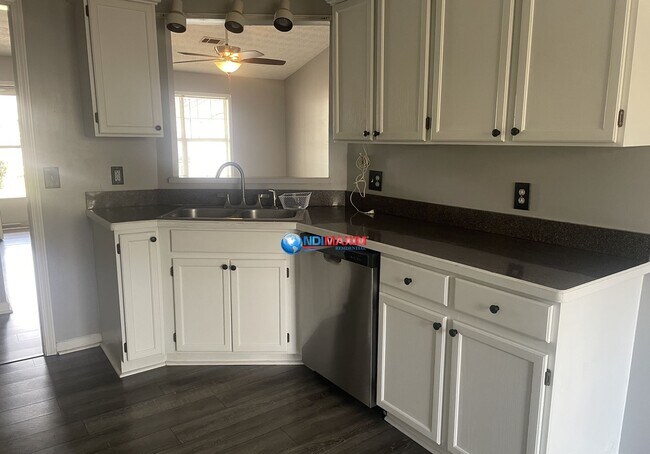 Building Photo - Newly UPDATED ranch in Lawrenceville