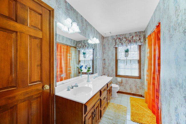 Building Photo - 2872 Whispering Oaks Ct