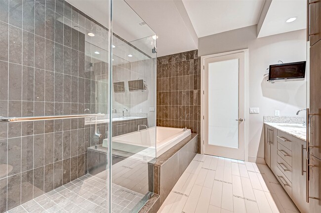 Building Photo - 1600 Post Oak Blvd