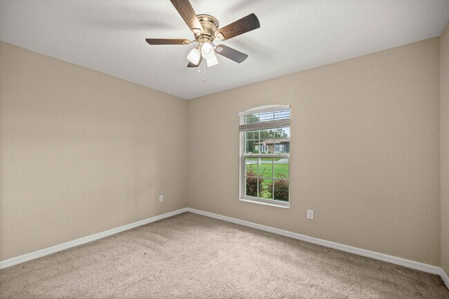Building Photo - Newer 3BR Home on Nearly 1/4 Acre | Screened Lanai | Available Now!