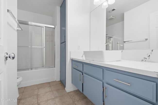 Building Photo - 44762 Shadowcrest Dr