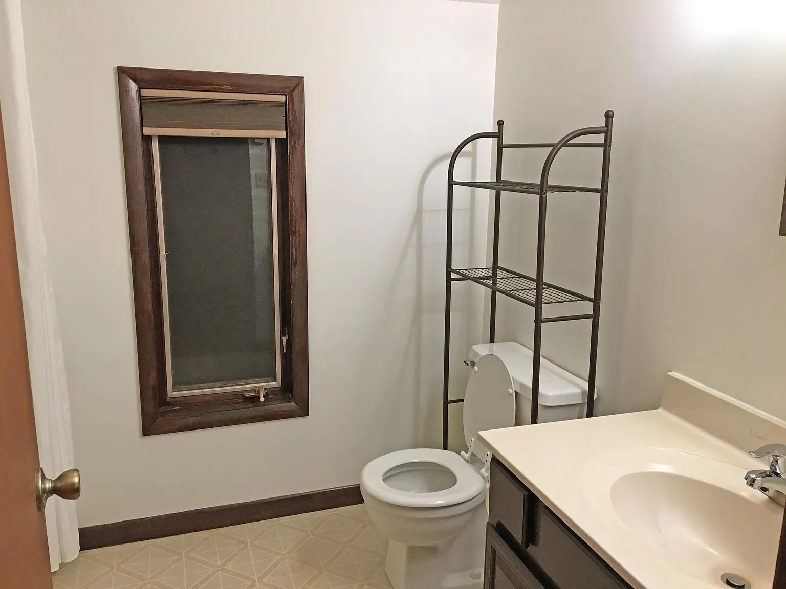 Upstairs bathroom - 983 Brattle Ln