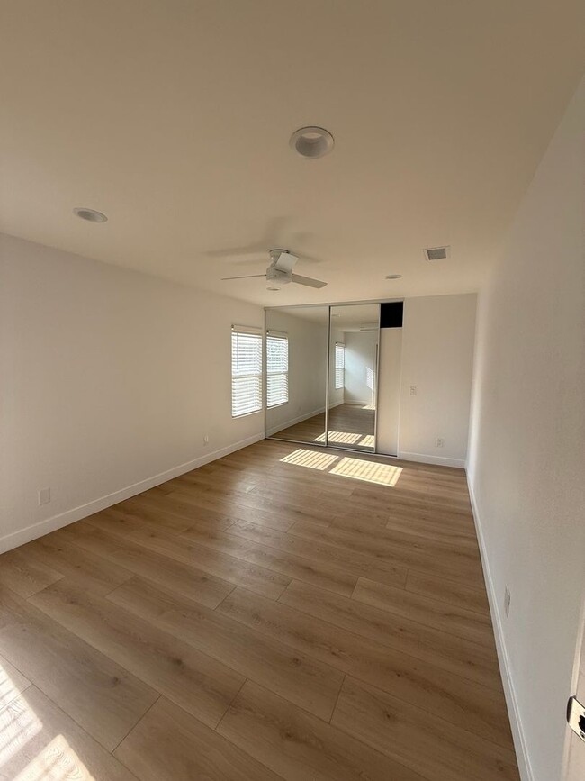 Building Photo - Beautifully Remodeled 2 Story Home Availab...