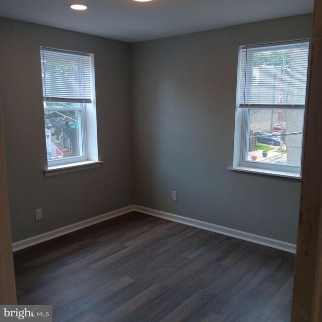 Building Photo - 2036 N Gratz St