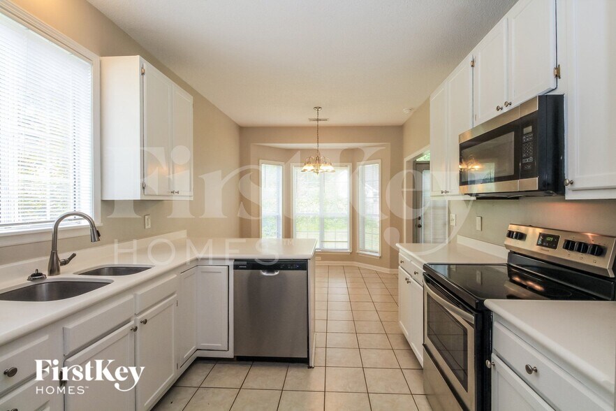 Building Photo - 4101 Chimney Springs Ct