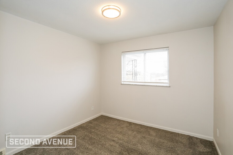 Building Photo - 4656 Linda Dr