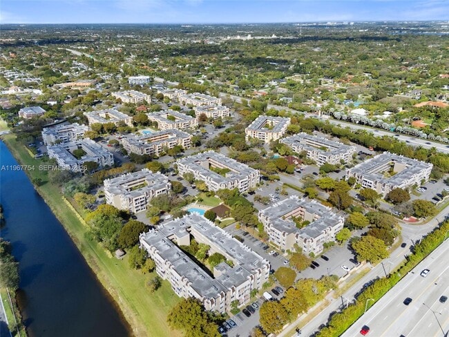 Building Photo - 7700 Camino Real