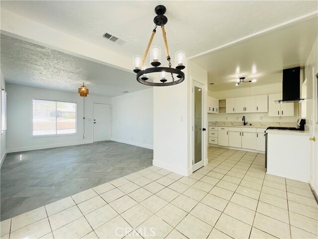 Building Photo - 5619 Daisy Ave