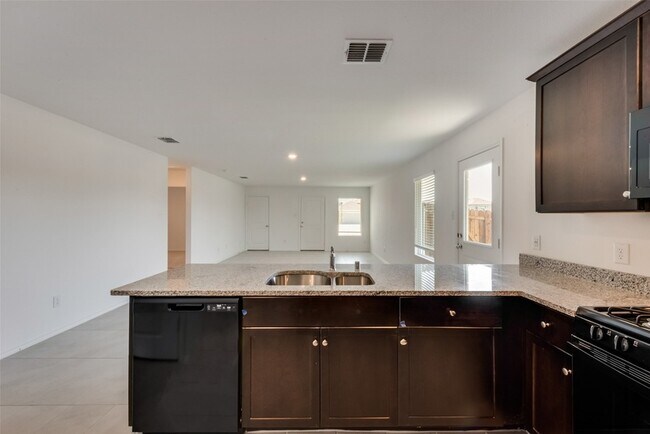 Building Photo - 6112 Determine Ln