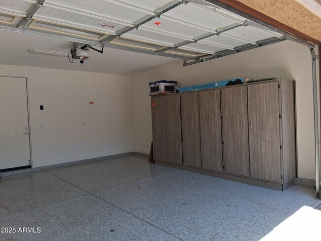 Building Photo - 4708 E Daley Ln