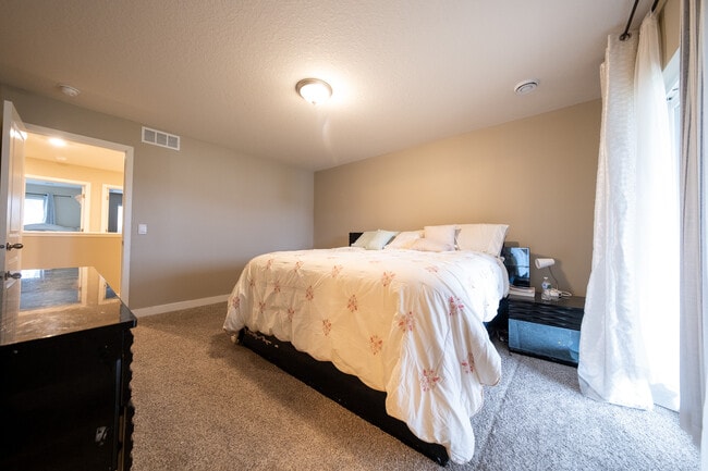 Building Photo - 13864 Kaylemore Trl