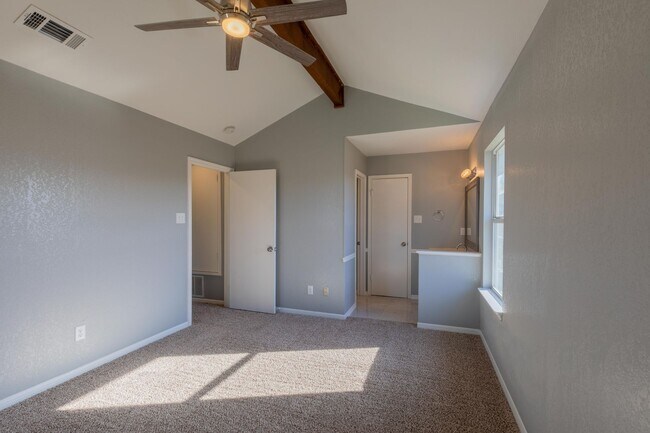 Building Photo - Rawhide Loop, 317/319