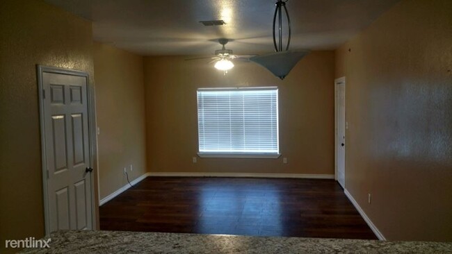 Primary Photo - 306 Shady Grove Dr