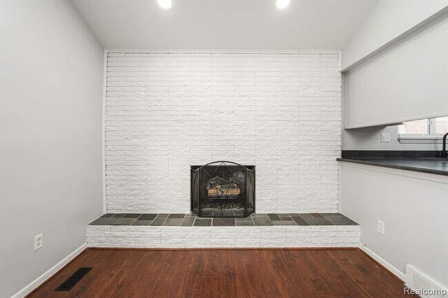 Building Photo - 13103 Iowa Dr