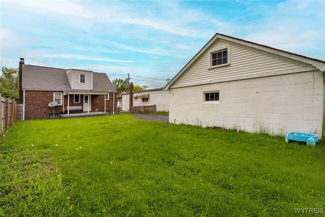Building Photo - 845 Cleveland Dr