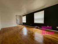 Building Photo - 3 BEDROOM | 1 BATH | FREE PRE SCREEN