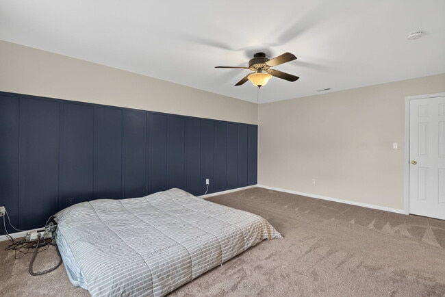 Building Photo - 898 Gunston Ct