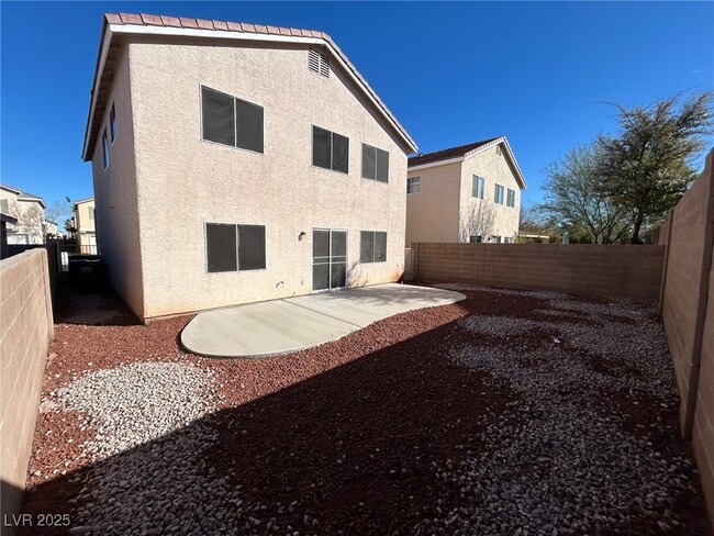 Building Photo - 5325 Clover Blossom Ct