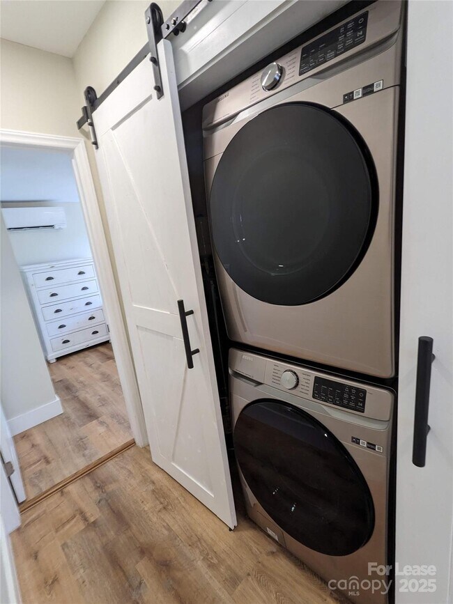 Building Photo - 29 Woodrow Ave