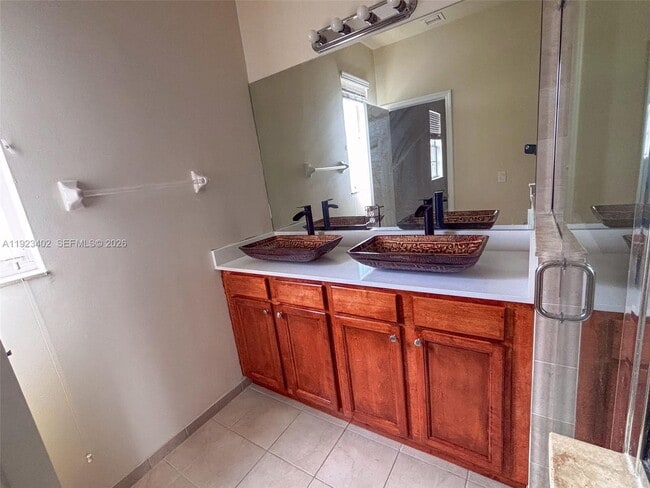 Building Photo - 9205 SW 170th Pl