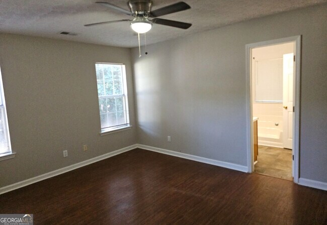 Building Photo - 12205 Cypress Way