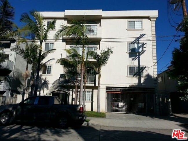Primary Photo - 2114 Colby Ave