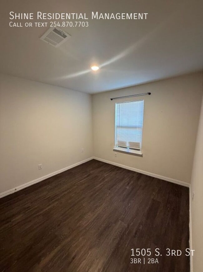 Building Photo - 1505 S 3rd St