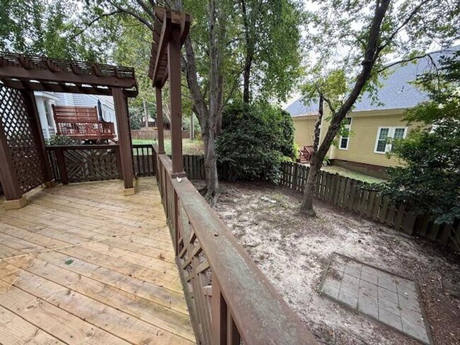 Building Photo - 211 Swansboro Dr