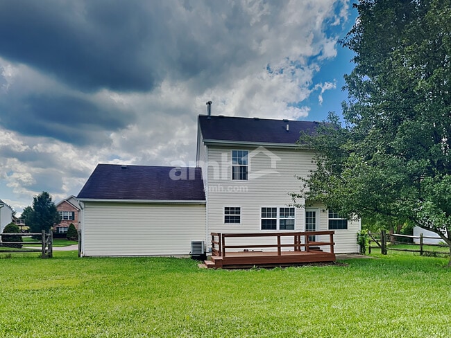 Building Photo - 2324 Pleasant Meadows Dr