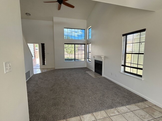 Building Photo - RENNOVATED 4 BED HOME