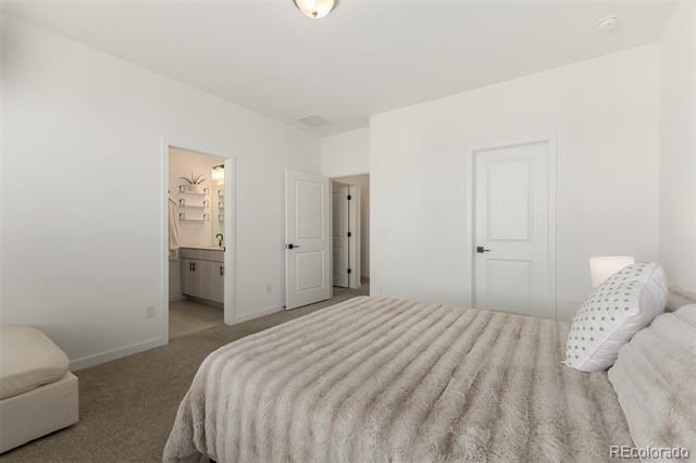 Building Photo - 16722 Umatilla St