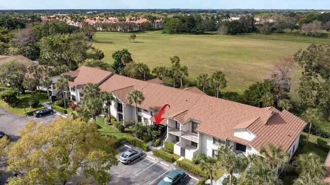 Building Photo - 11355 Pond View Dr