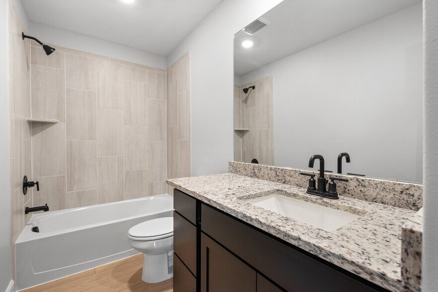 Building Photo - 1116 Windermere Wy