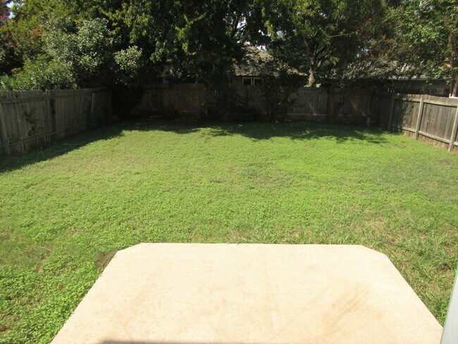 Building Photo - 14704 Noya Dr