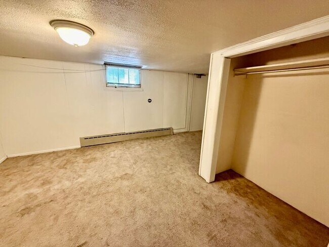 Building Photo - 1/2 Off First Months Rent! 3 Bed + 2 bonus rooms in basement, 2 Bath Home NEAR CSU! Flexible leas...