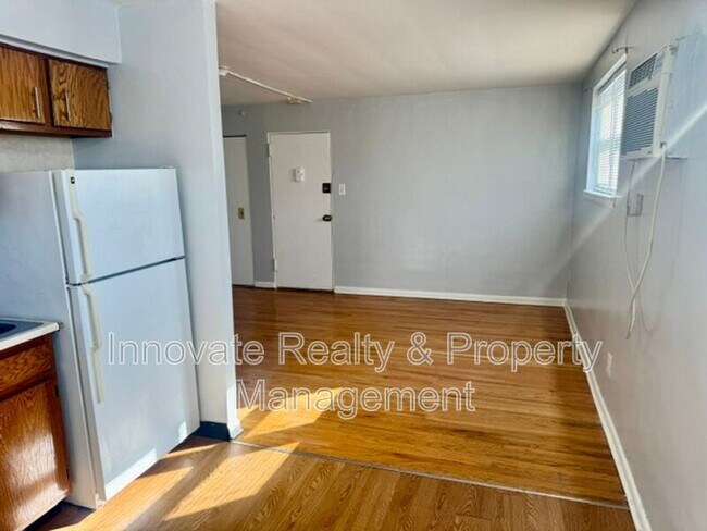Building Photo - 9513 Hoff St