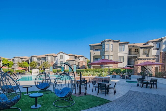 Building Photo - 7455 N 95th Ave