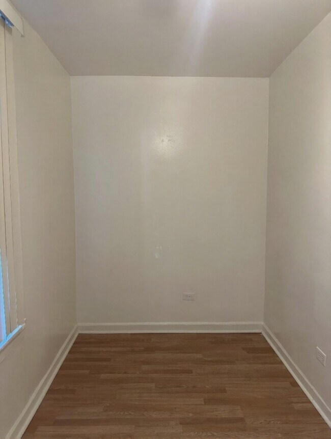 Building Photo - 4451 S Wood St