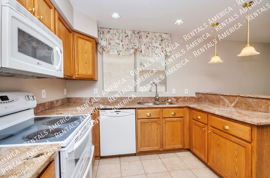 Building Photo - 7620 S Trumpet Vine Ave