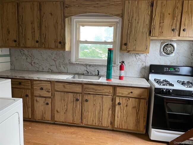 Building Photo - 49 Central Ave