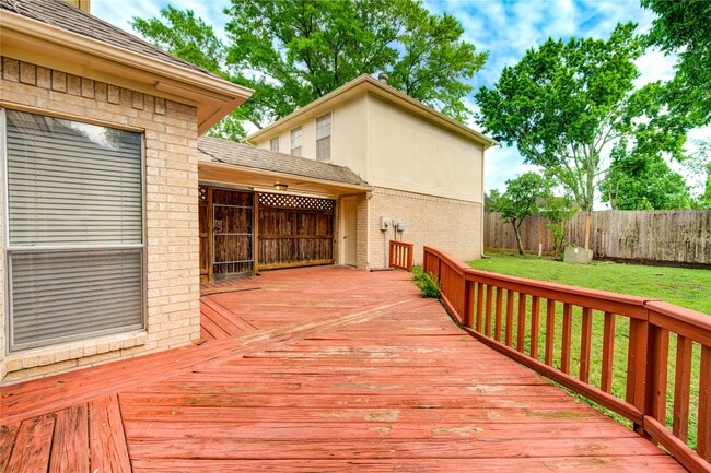 Building Photo - 14823 Atterbury Dr