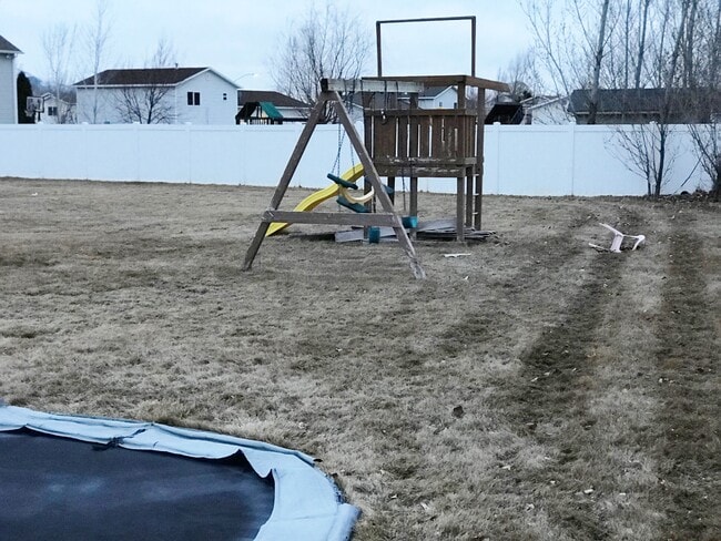 Building Photo - 2991 E 1610 S