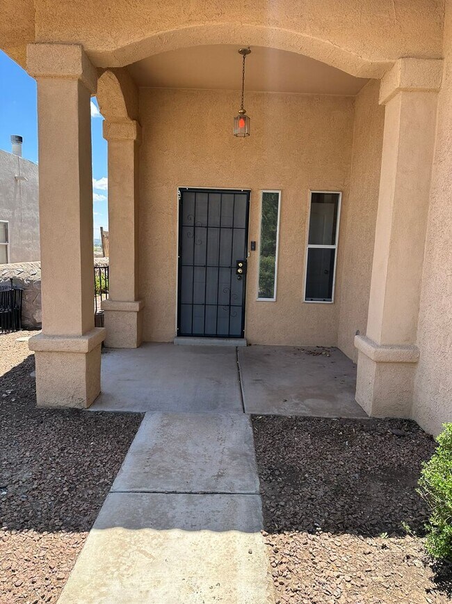 Building Photo - 3503 Northpointe Dr