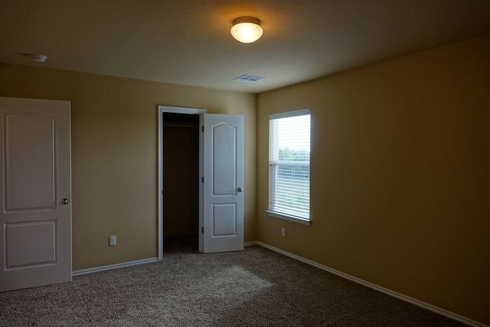 Building Photo - 7305 Prairie Twyne Dr