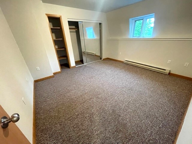 Building Photo - 810 Erie Ave