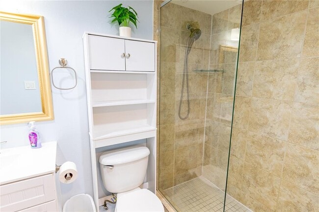 Building Photo - 701 S Madison Ave