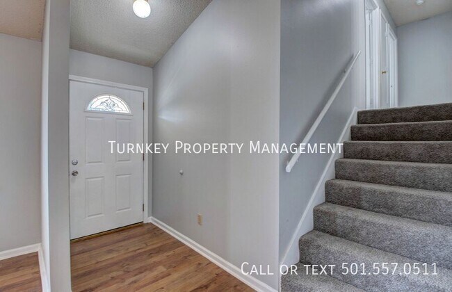 Building Photo - 1424 Mesquite Dr