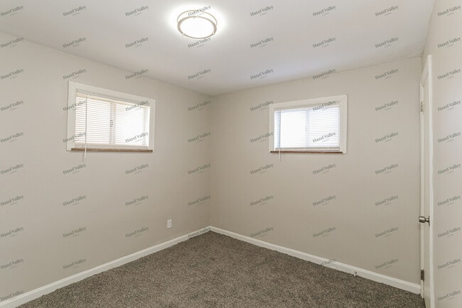 Building Photo - 3264 Warfield Ave